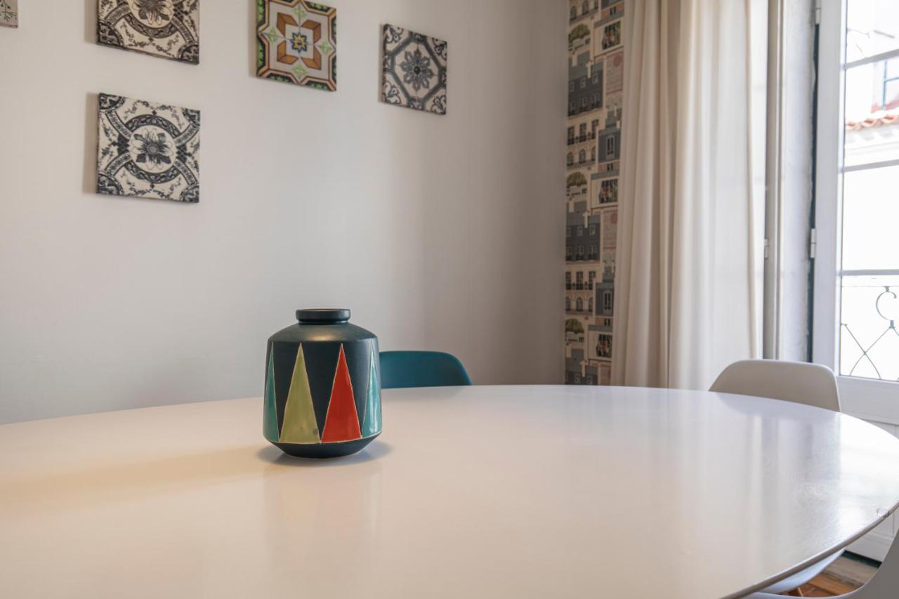 Condessa 2Bdr Duplex By Lovelystay Lisbon Exterior photo